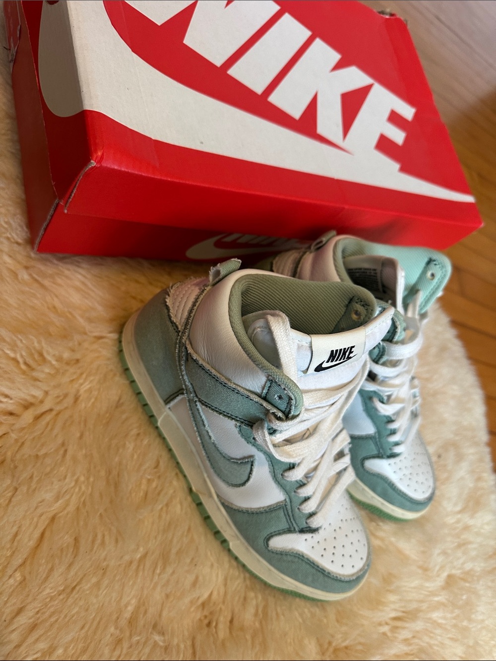 Nike Women Mint Green and White High-Top Sneakers